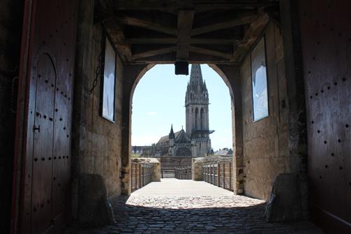 doors castle william caen